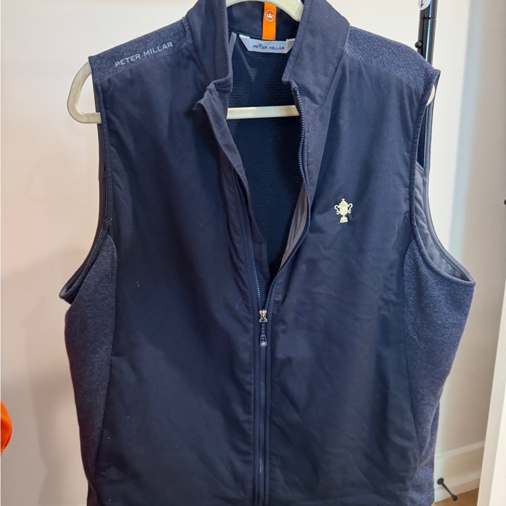 Peter Millar navy golf vest Jacket honors course
